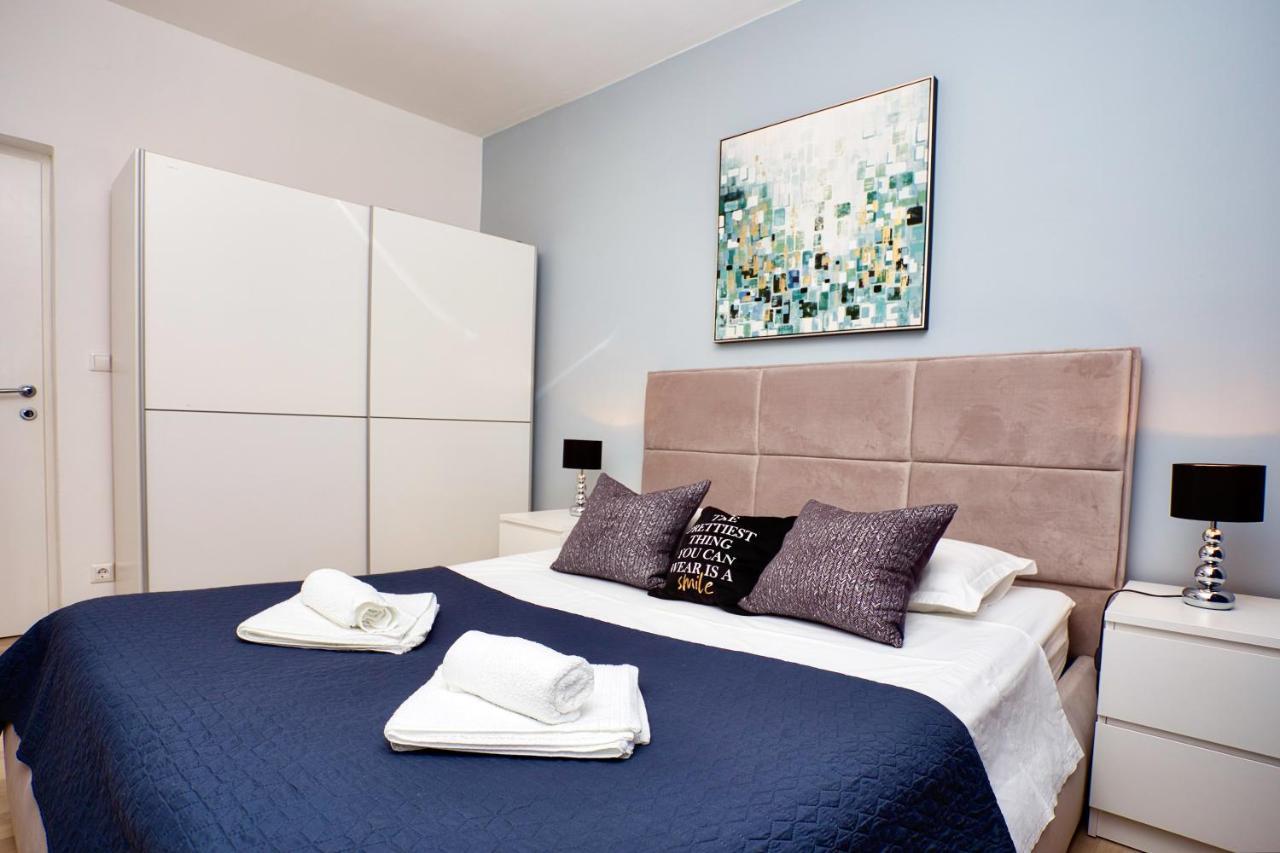 Hvar Harbor Luxury Apartment